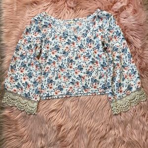 Hollister Long Sleeved Top with Lace at the cuffs, Size XS